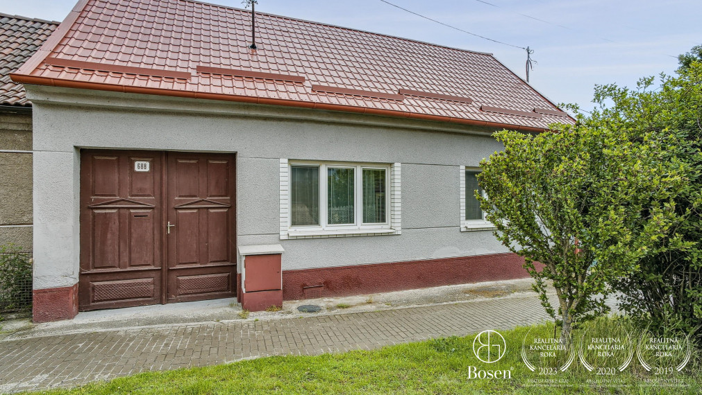 REZERVOVANÉ! BOSEN | Rodinný dom pôvodný stav Šaštín-Stráže