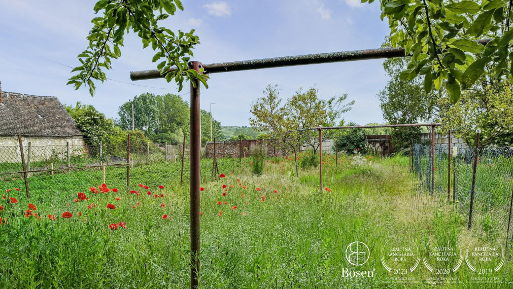 REZERVOVANÉ! BOSEN | Rodinný dom pôvodný stav Šaštín-Stráže