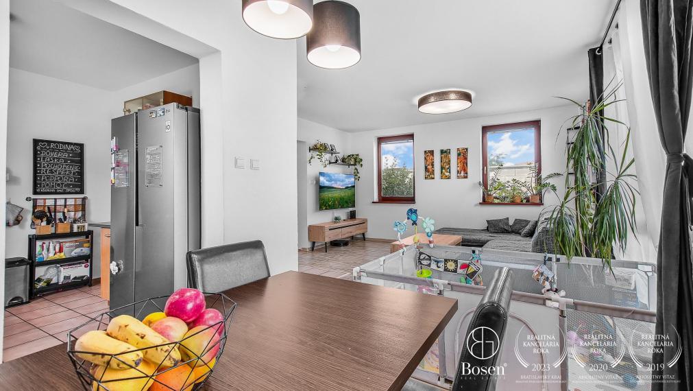 BOSEN |REZERVOVANÉ - Na predaj 4 izbový dvojpodlažný rodinný dom v obci Závod