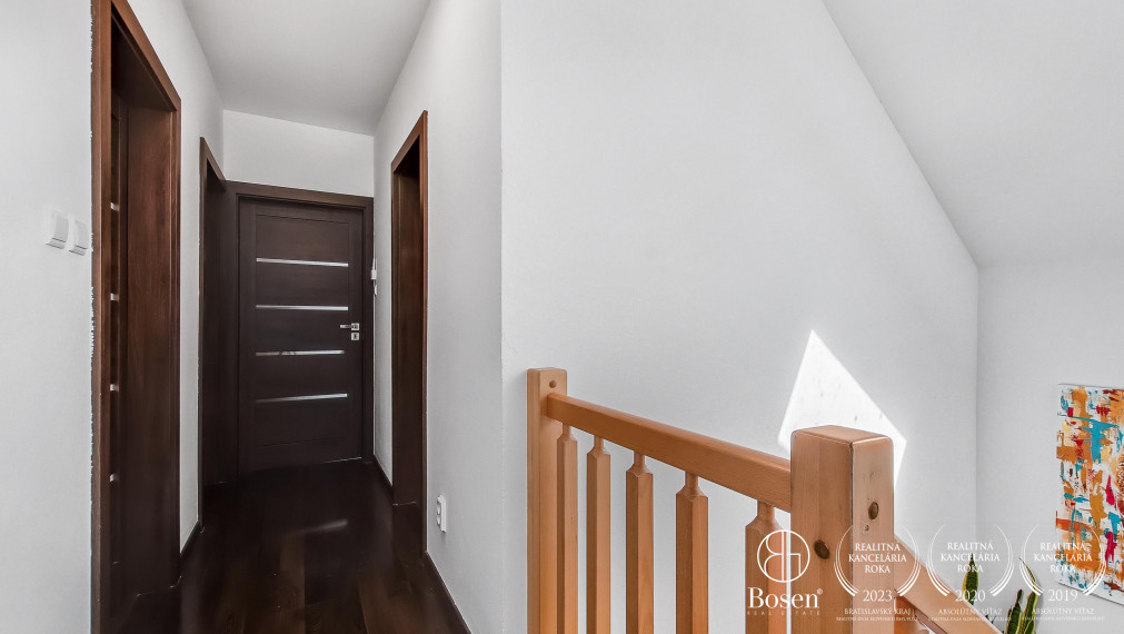 BOSEN |REZERVOVANÉ - Na predaj 4 izbový dvojpodlažný rodinný dom v obci Závod