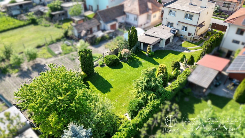 BOSEN | Na predaj 5-izbový rodinný dom s prekrásnou záhradou v obci Dolný Štál
