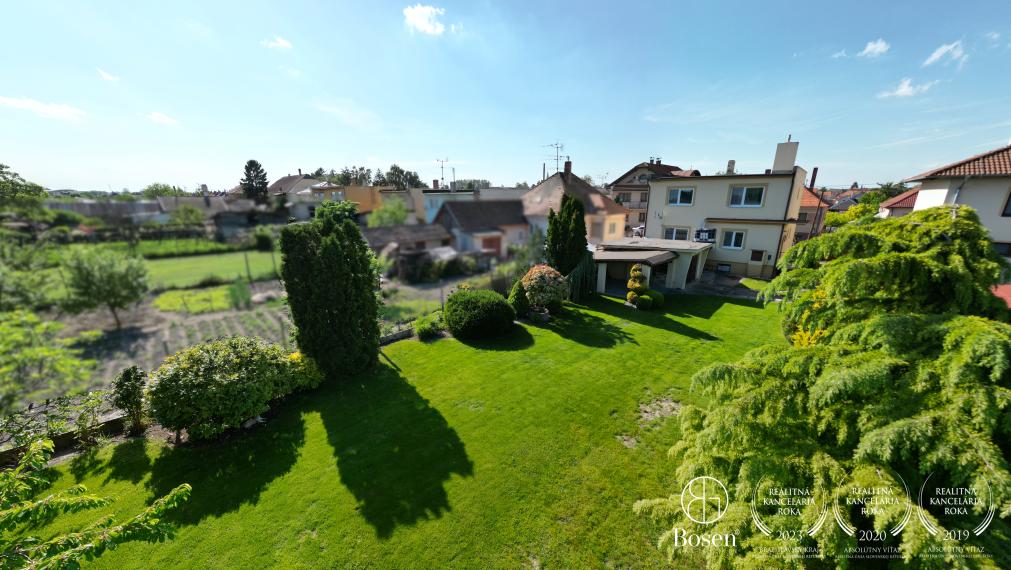 BOSEN | Na predaj 5-izbový rodinný dom s prekrásnou záhradou v obci Dolný Štál