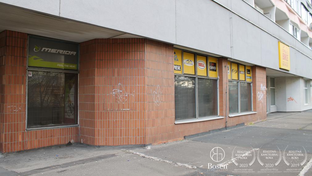 BOSEN | Obchodný priestor Petržalka, Šusteková, 216 m2