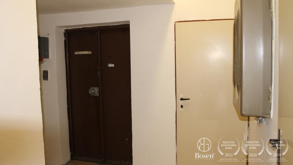 BOSEN | Obchodný priestor Petržalka, Šusteková, 216 m2