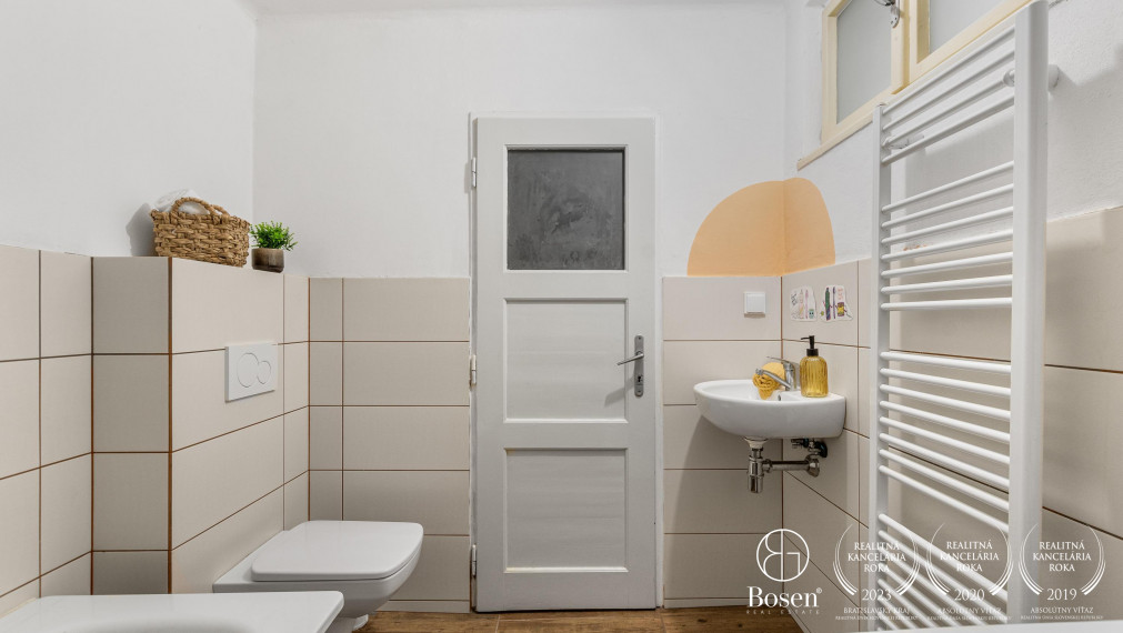 BOSEN | ZNÍŽENÁ CENA - Rodinný dom obklopený prírodou s pozemkom 5860 m2