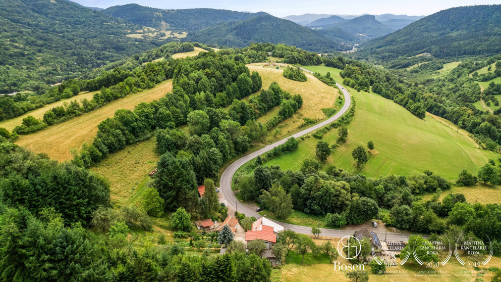 BOSEN | ZNÍŽENÁ CENA - Rodinný dom obklopený prírodou s pozemkom 5860 m2