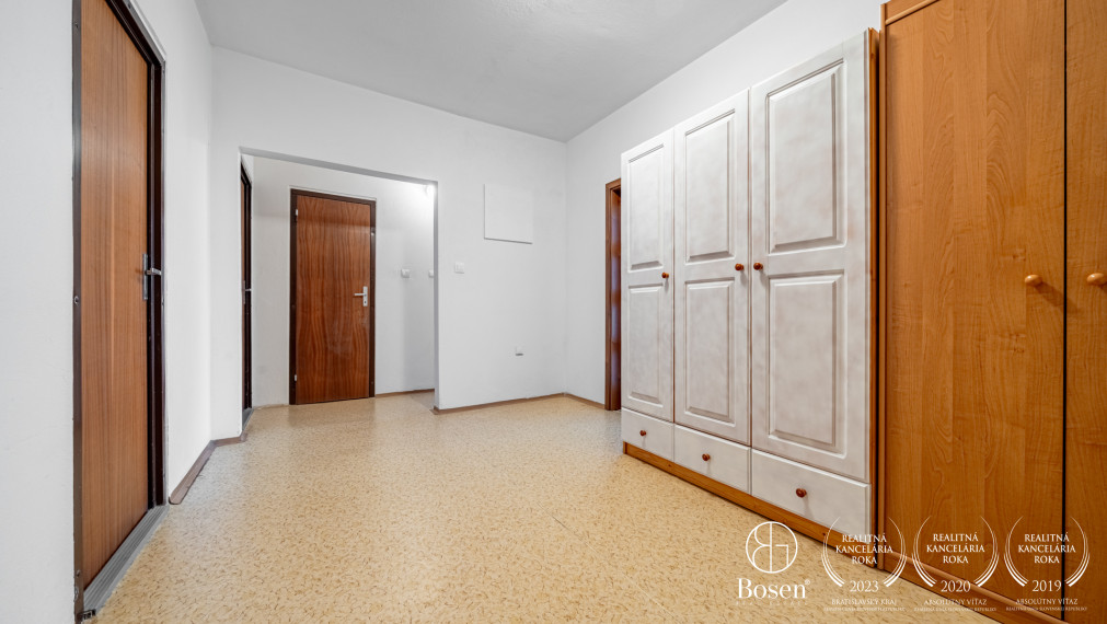 BOSEN | 3 izbový byt s dvoma balkónmi , Veternicová - Karlova Ves