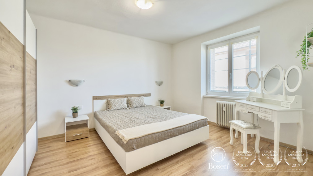 BOSEN | Zrekonštruovaný 2 izbový byt, 61m2, Družstevná ulica.