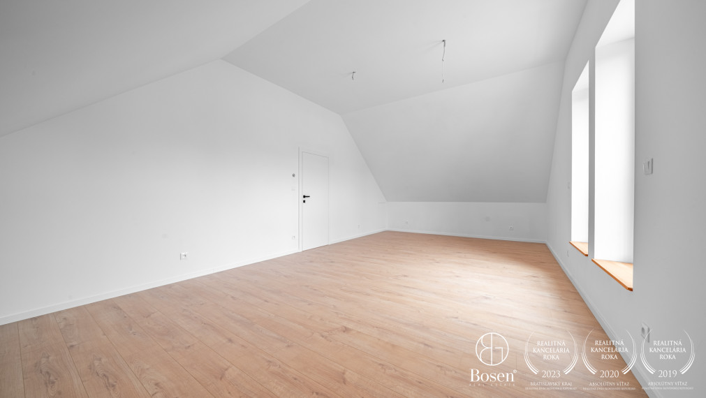 PREDANÉ | BOSEN | 5 izbový rodinný dom v štandarde, 600 m2 Pozemok, Chorvátsky Grob