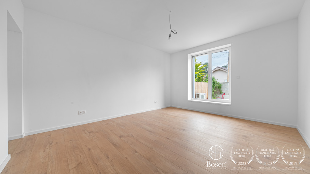 PREDANÉ | BOSEN | 5 izbový rodinný dom v štandarde, 600 m2 Pozemok, Chorvátsky Grob