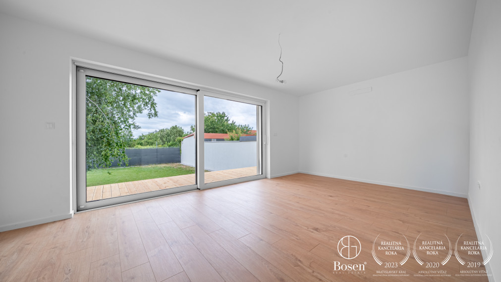 PREDANÉ | BOSEN | 5 izbový rodinný dom v štandarde, 600 m2 Pozemok, Chorvátsky Grob