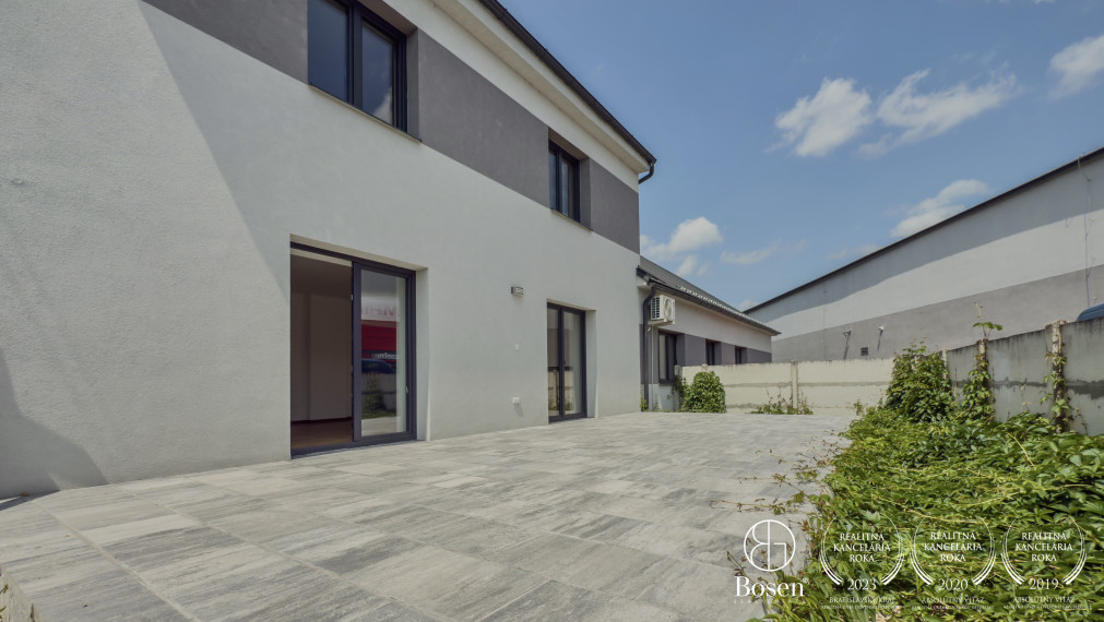 BOSEN | Moderná viacúčelová budova, Lučenec, 140m2