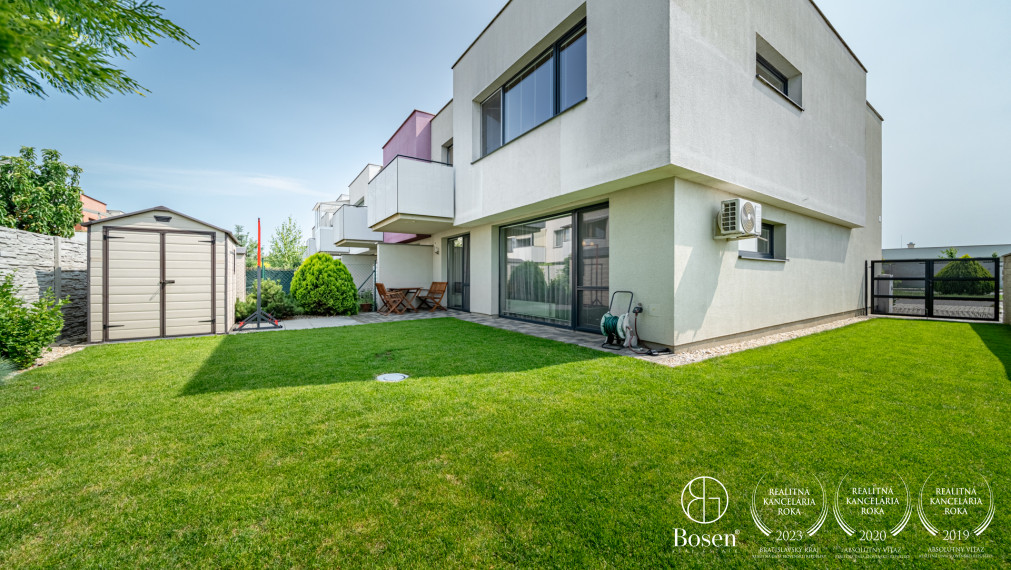 REZERVOVANÉ! BOSEN | 3 izbový byt so záhradou a parkovacím miestom