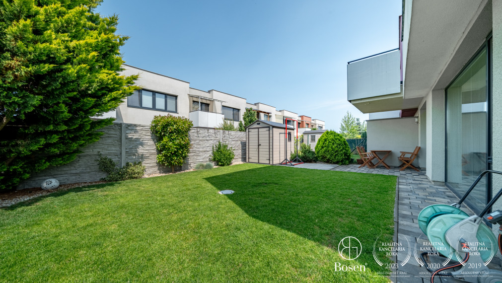 REZERVOVANÉ! BOSEN | 3 izbový byt so záhradou a parkovacím miestom