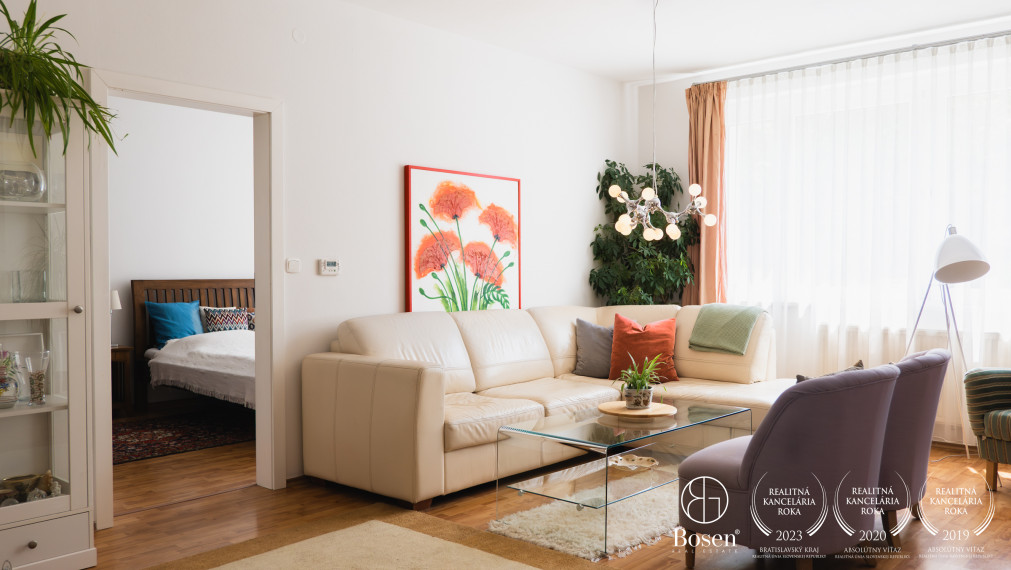 BOSEN I Rezervované !!! dizajnový 2 izbový byt s parkovacím boxom