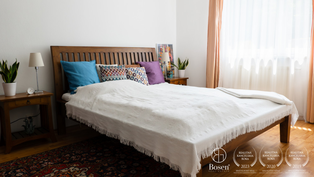 BOSEN I Rezervované !!! dizajnový 2 izbový byt s parkovacím boxom