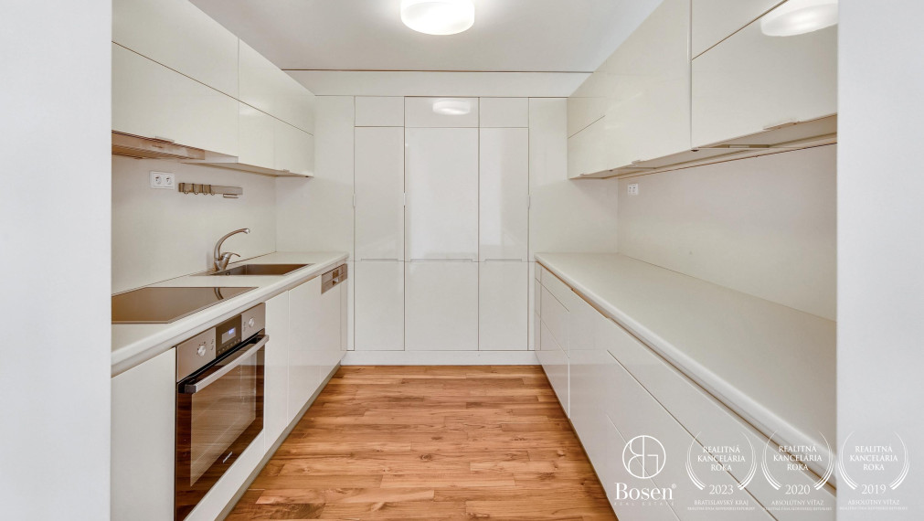 BOSEN | Na prenájom 4 izbový byt Bratislava RIVER PARK