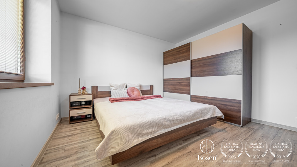 BOSEN | 5-izbový rodinný dom s dvojgarážou, Kráľová pri Senci