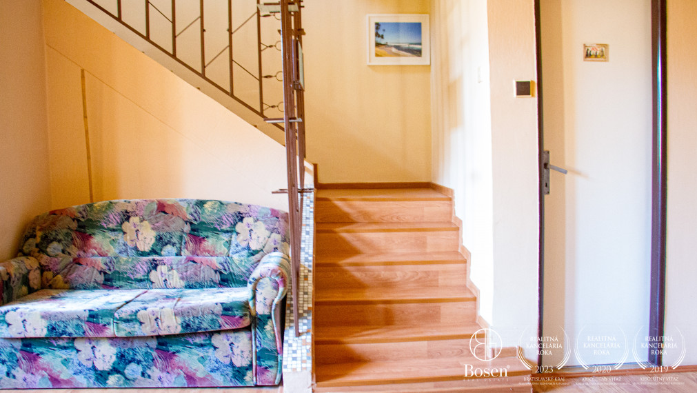 BOSEN | Na predaj 5-izbový rodinný dom s prekrásnou záhradou v obci Dolný Štál