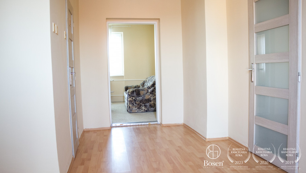 BOSEN | Na predaj 5-izbový rodinný dom s prekrásnou záhradou v obci Dolný Štál