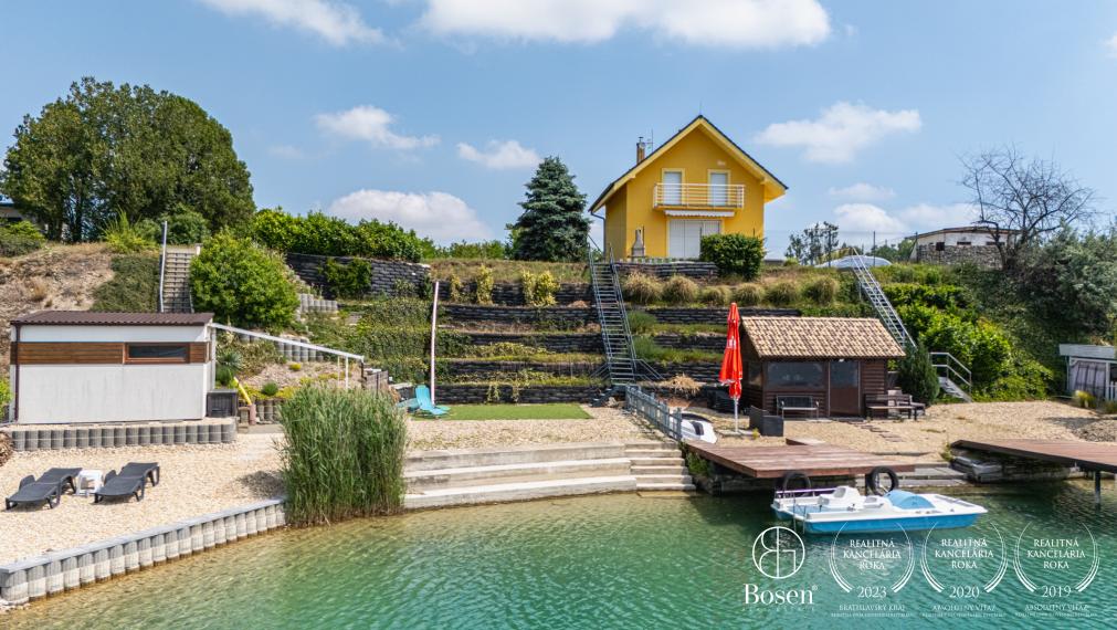 BOSEN | Pozemok pre rekreačný dom s priamym vstupom do jazera, Košariská