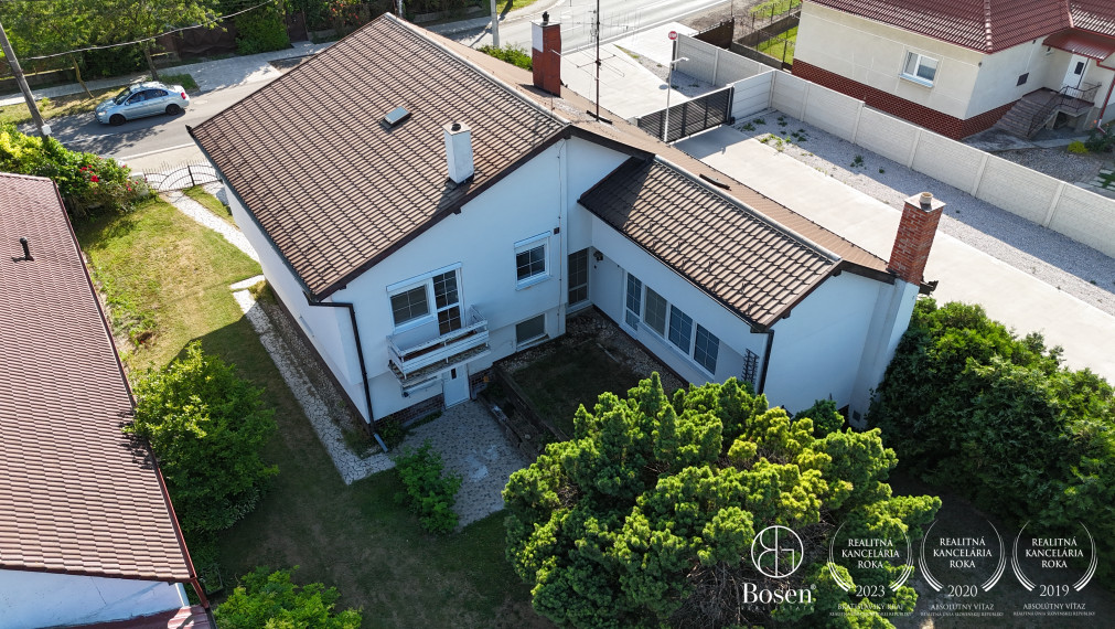 BOSEN | 5 izbový rodinný dom Gabčíkovo Bratislavská ulica