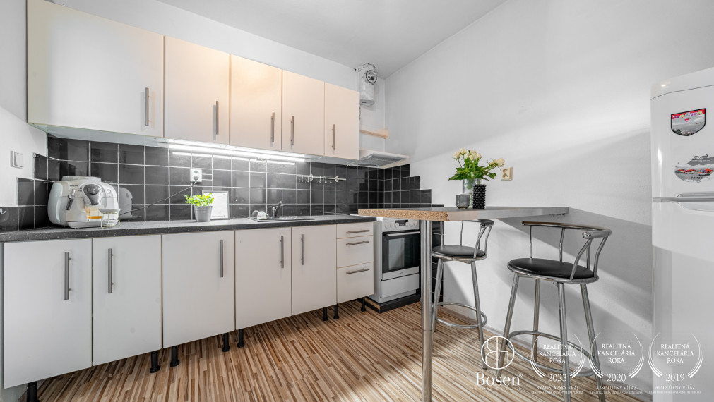 LOYALTERS | 1,5 izbový byt s predzáhradkou, Most pri Bratislave