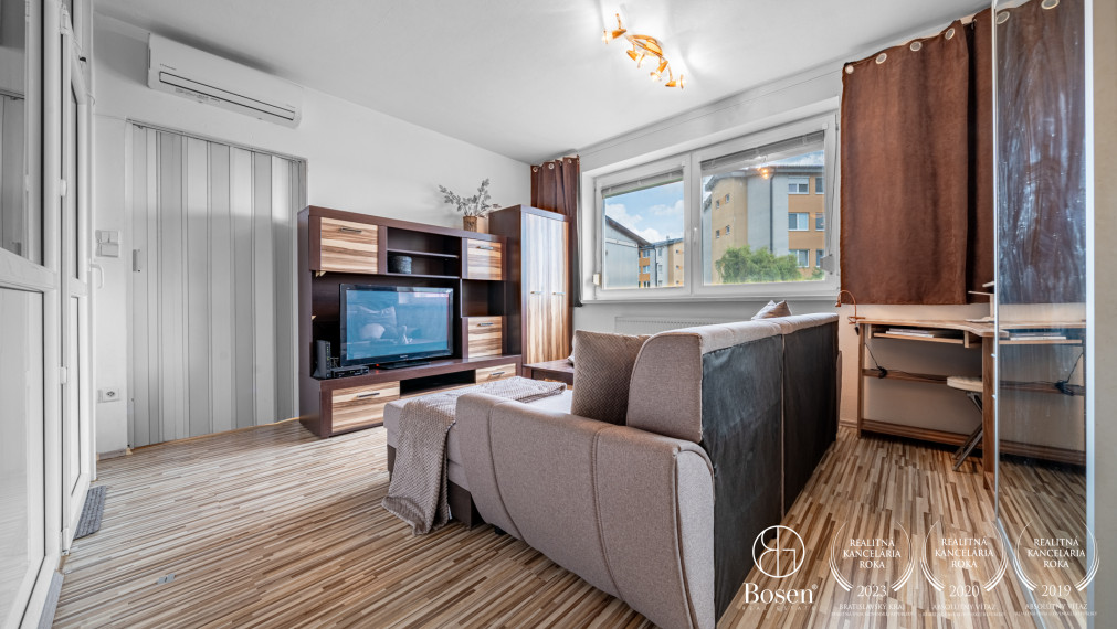 LOYALTERS | 1,5 izbový byt s predzáhradkou, Most pri Bratislave