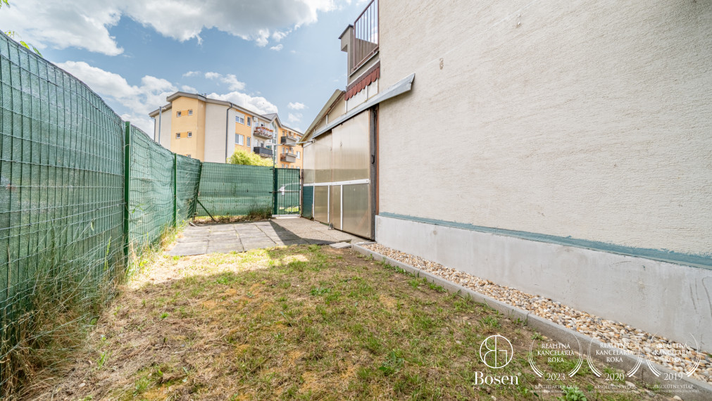 LOYALTERS | 1,5 izbový byt s predzáhradkou, Most pri Bratislave