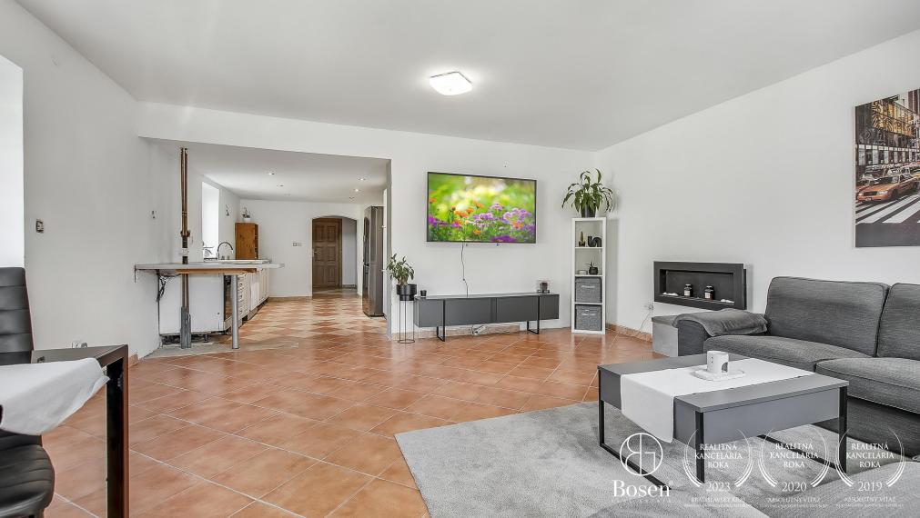 BOSEN | Na predaj 4 izbový rodinný dom v pokojnej lokalite Húšky