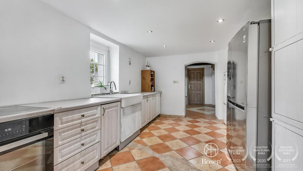 BOSEN | Na predaj 4 izbový rodinný dom v pokojnej lokalite Húšky