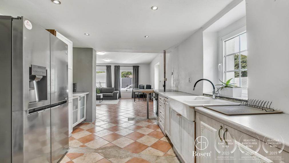 BOSEN | Na predaj 4 izbový rodinný dom v pokojnej lokalite Húšky