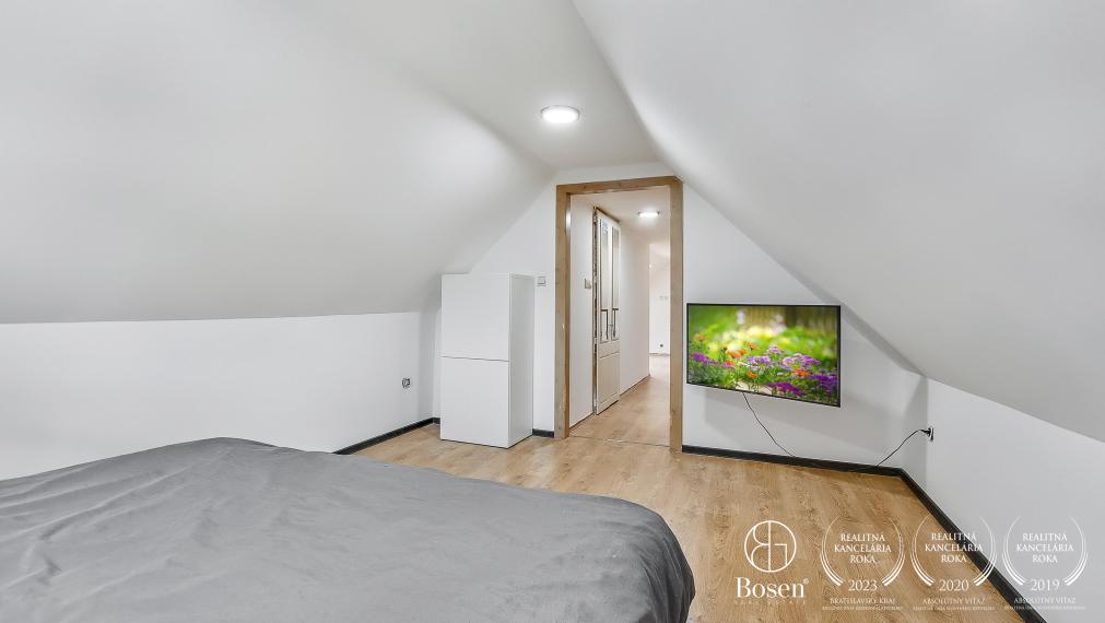 BOSEN | Na predaj 4 izbový rodinný dom v pokojnej lokalite Húšky