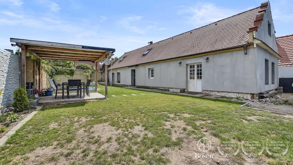 BOSEN | Na predaj 4 izbový rodinný dom v pokojnej lokalite Húšky