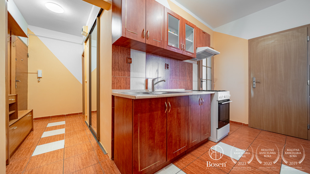 BOSEN | rezervované 4 izbový byt s výhľadom Petržalka, 73 m2