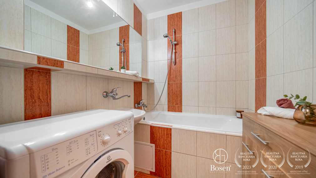 BOSEN | rezervované 4 izbový byt s výhľadom Petržalka, 73 m2