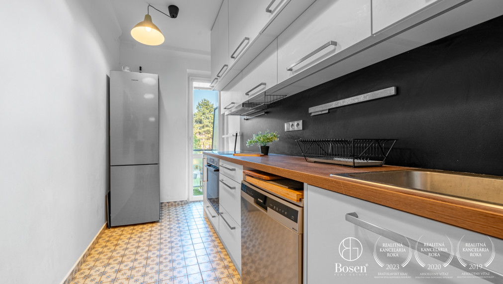 BOSEN | Priestranný 3 izbový byt s loggiou, Rovníková, Ružinov, 80m2