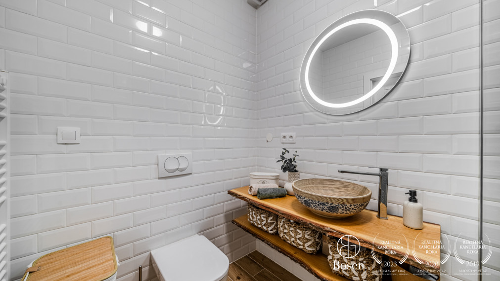 BOSEN | PREDANÉ | 3 izbový mezonetový byt s parkovaním, Tri vody Malinovo, 108 m2