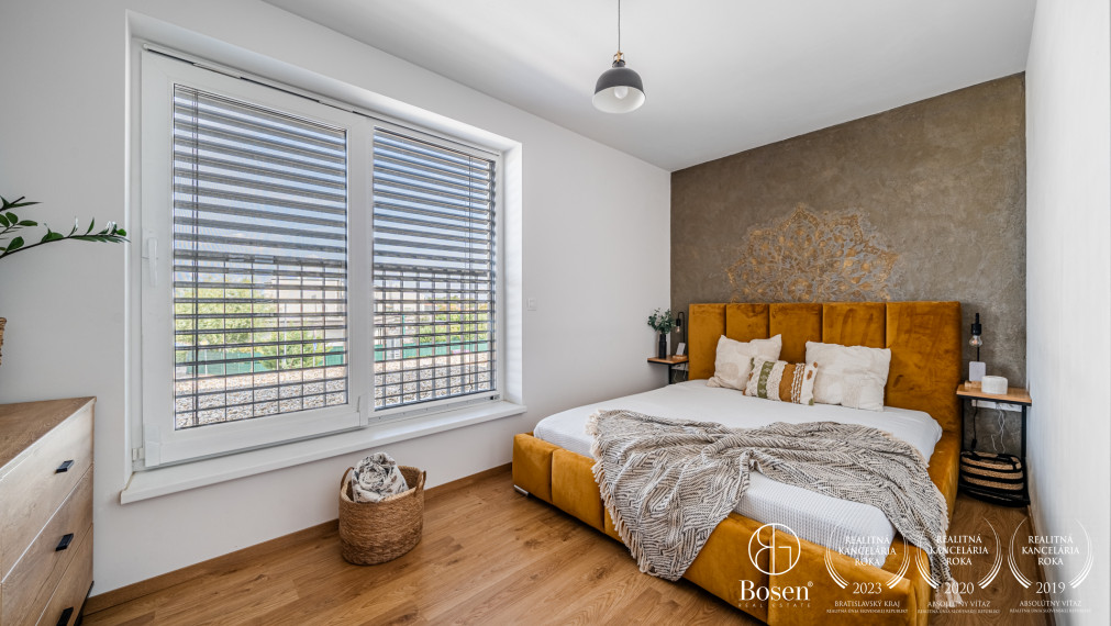 BOSEN | PREDANÉ | 3 izbový mezonetový byt s parkovaním, Tri vody Malinovo, 108 m2