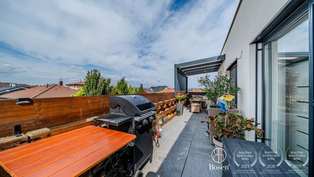 BOSEN | PREDANÉ | 3 izbový mezonetový byt s parkovaním, Tri vody Malinovo, 108 m2