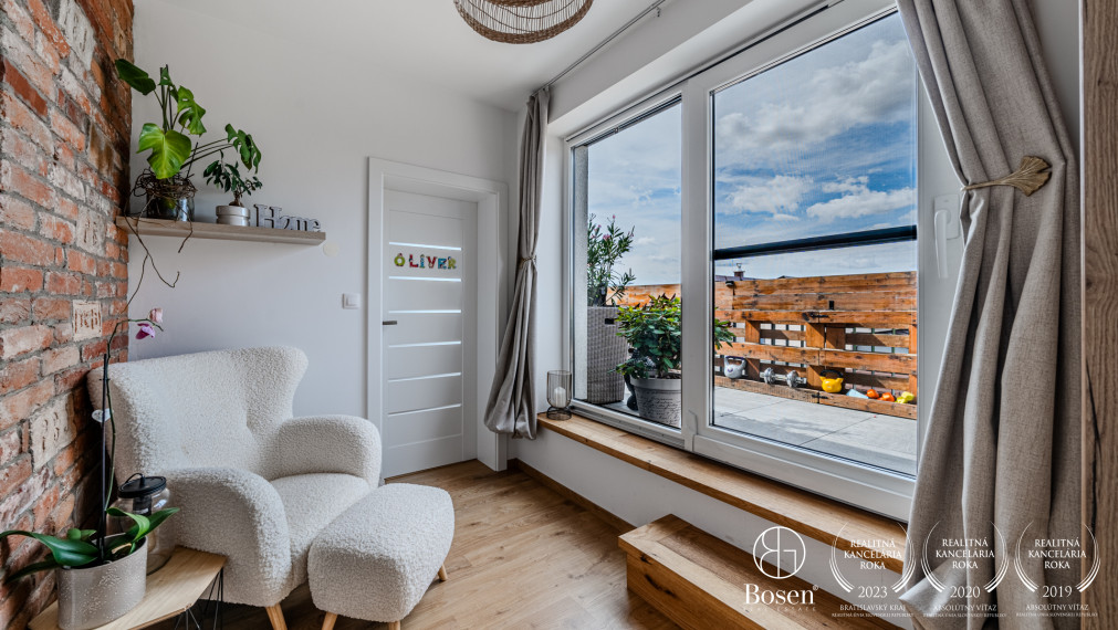 BOSEN | PREDANÉ | 3 izbový mezonetový byt s parkovaním, Tri vody Malinovo, 108 m2