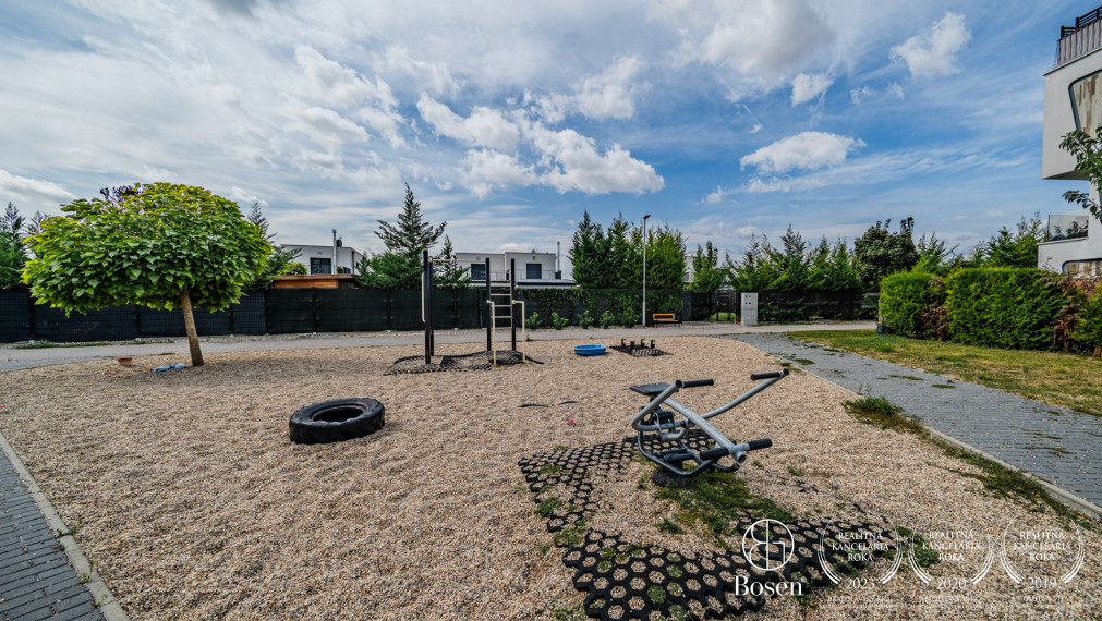 BOSEN | PREDANÉ | 3 izbový mezonetový byt s parkovaním, Tri vody Malinovo, 108 m2