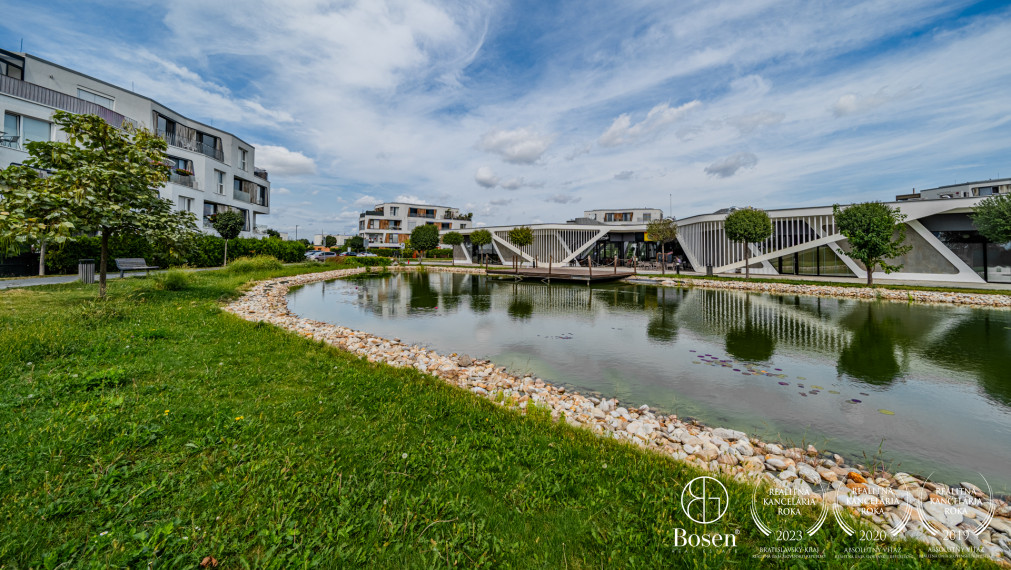 BOSEN | PREDANÉ | 3 izbový mezonetový byt s parkovaním, Tri vody Malinovo, 108 m2