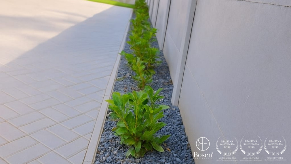 BOSEN | Na prenájom štýlový 4-izbový byt s garážou, terasou a záhradou v lokalite Florida Park, Dunajská Streda