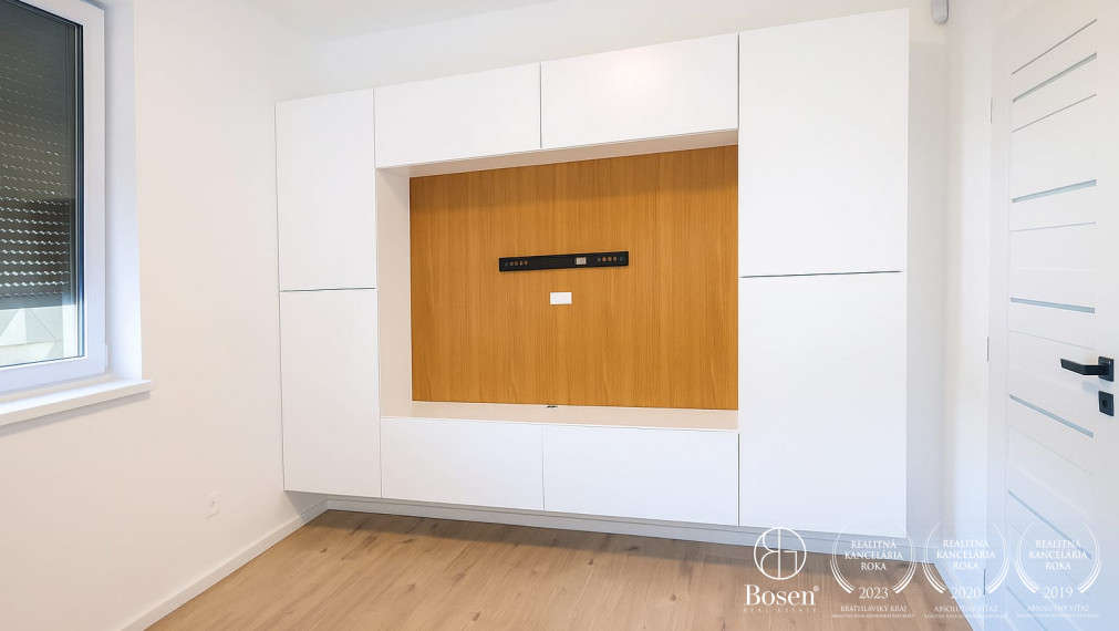 BOSEN | Na prenájom štýlový 4-izbový byt s garážou, terasou a záhradou v lokalite Florida Park, Dunajská Streda