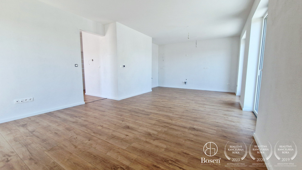 BOSEN | 3IZB Rodinný dvojdom so záhradkou