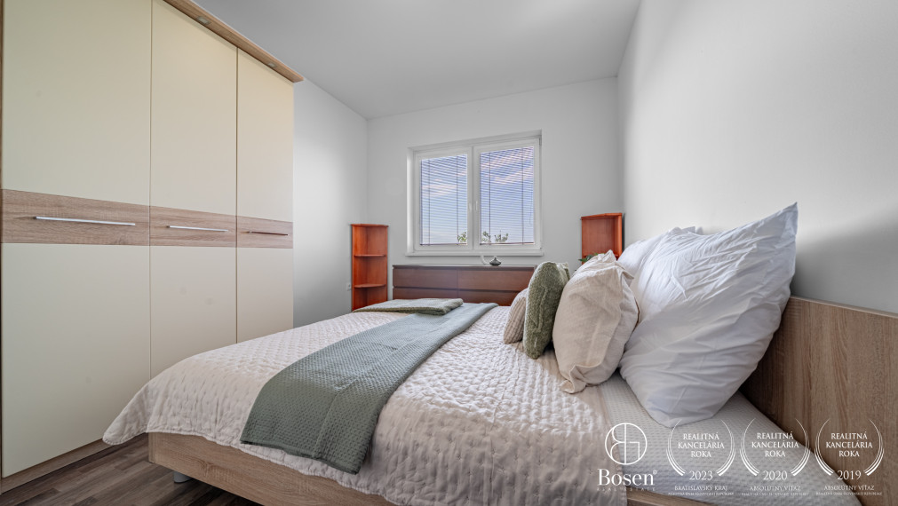 PREDANÉ BOSEN| 3 izbový byt, 2x parking vo výbornej lokalite v Dunajskej Lužnej