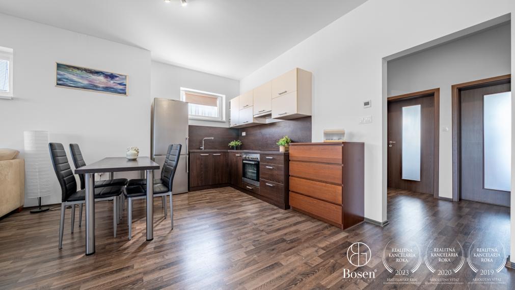 PREDANÉ BOSEN| 3 izbový byt, 2x parking vo výbornej lokalite v Dunajskej Lužnej