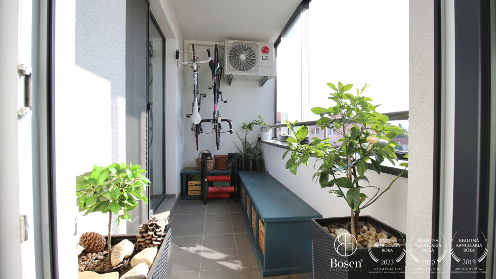 BOSEN | Na prenájom zariadený, veľkometrážny 3 izbový byt, 2x loggia, garážové státie, 82m2, Trenčín - I. Olbrachta