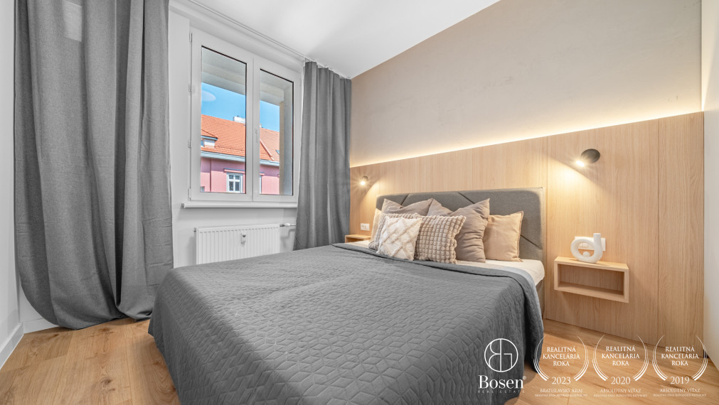 BOSEN | PREDANÉ Kompletne zrekonštruovaný 2 izbový byt, Kalinčiakova